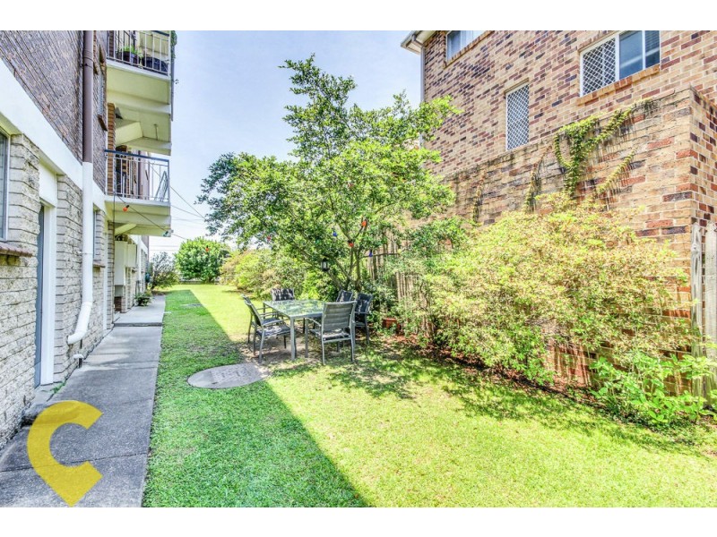 4/235 Cavendish Road, Coorparoo QLD 4151