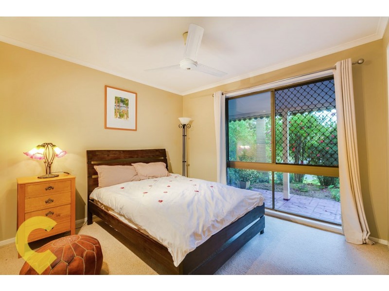 6 Jagarra Place, Sinnamon Park QLD 4073