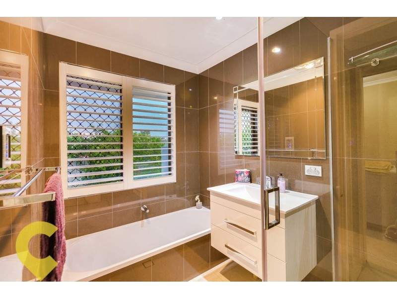 6 Jagarra Place, Sinnamon Park QLD 4073