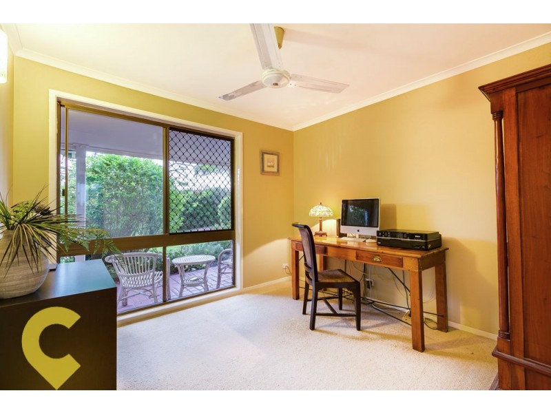 6 Jagarra Place, Sinnamon Park QLD 4073