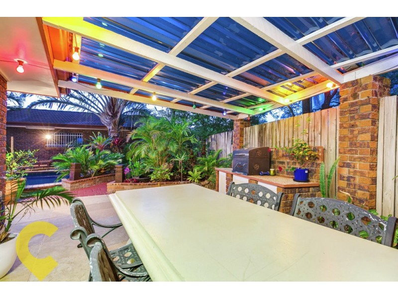 6 Jagarra Place, Sinnamon Park QLD 4073