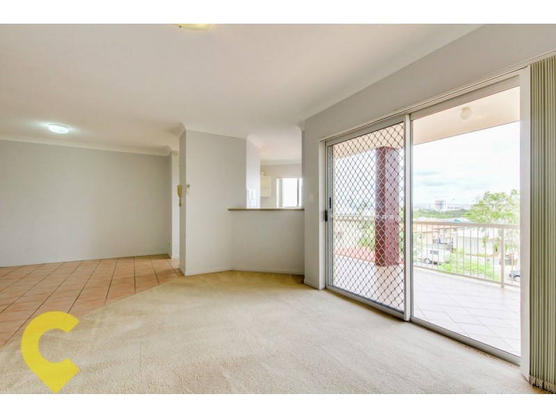 4/37 Ninth Avenue, Coorparoo QLD 4151