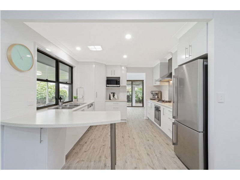 27 Oatberry Crescent, Shailer Park QLD 4128