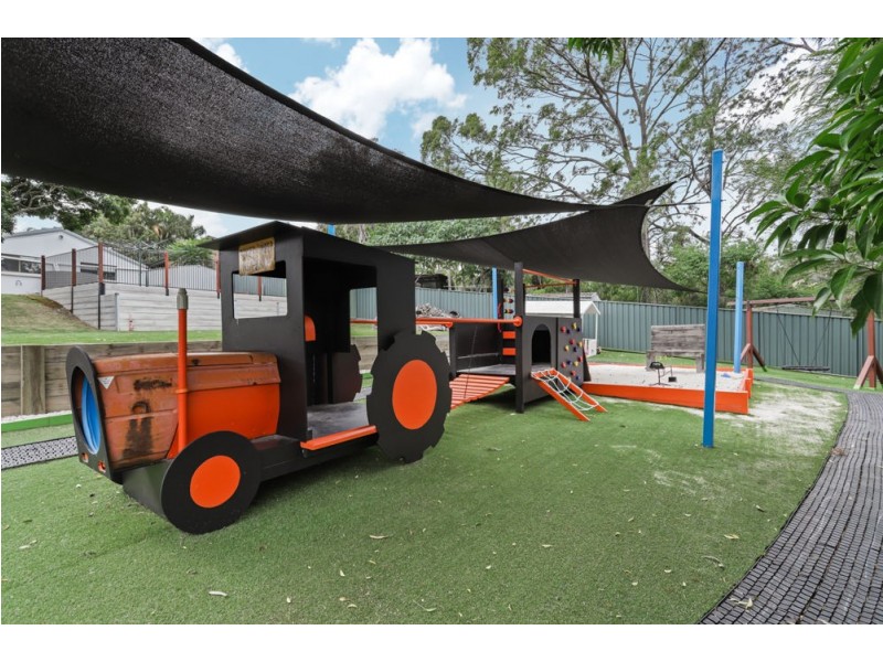 27 Oatberry Crescent, Shailer Park QLD 4128