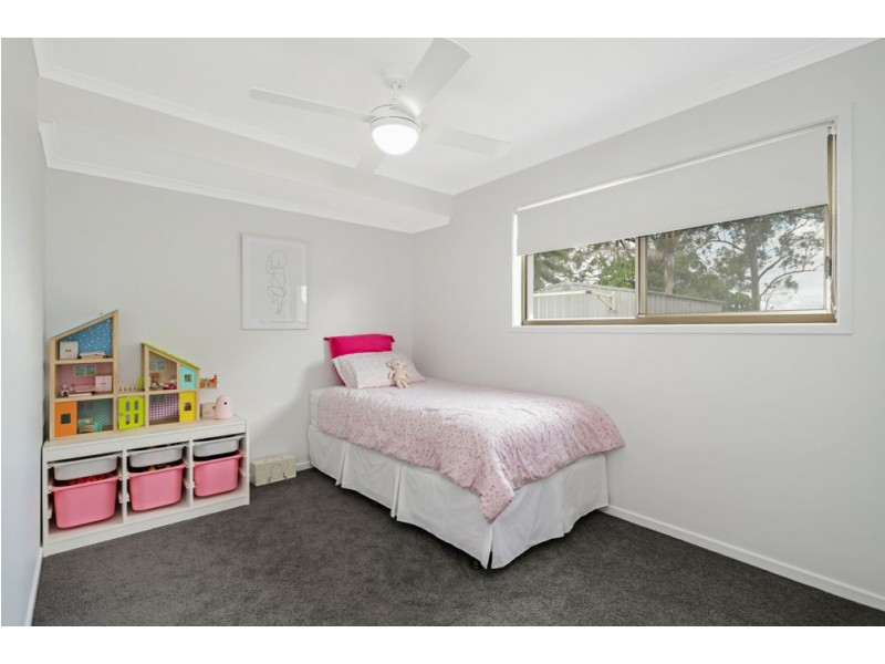 27 Oatberry Crescent, Shailer Park QLD 4128