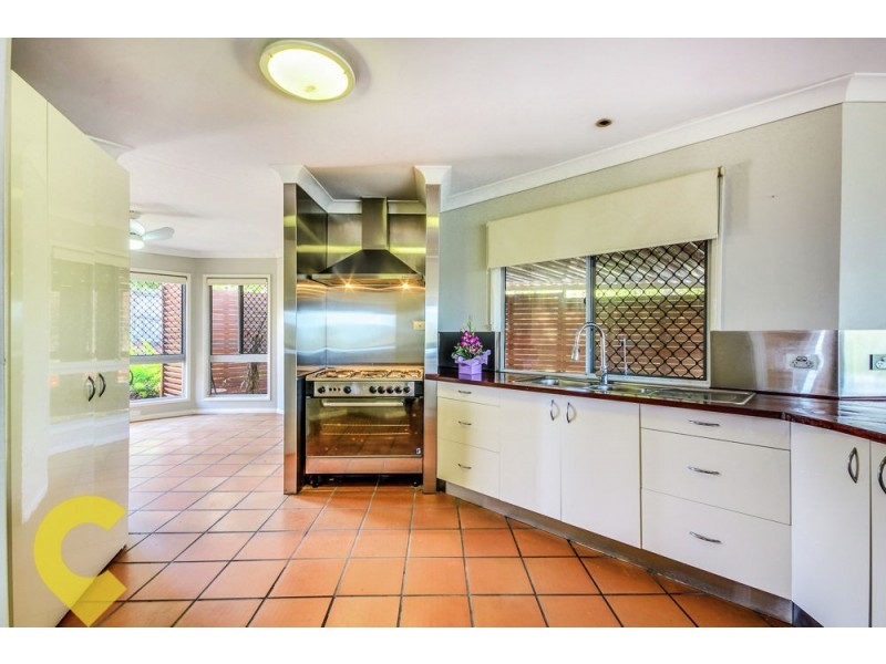 36 Lucy Drive, Edens Landing QLD 4207