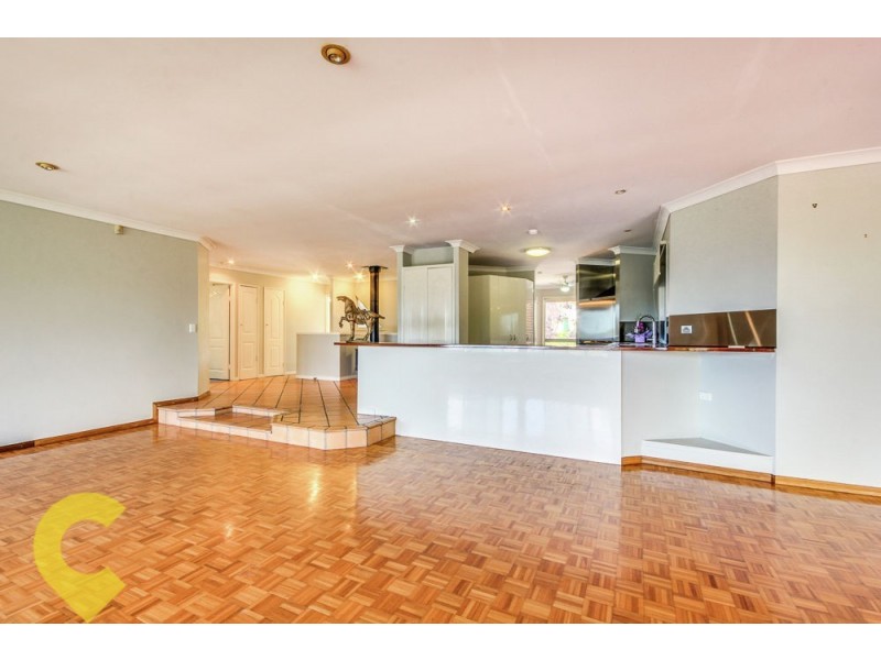 36 Lucy Drive, Edens Landing QLD 4207