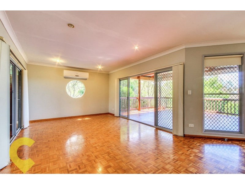 36 Lucy Drive, Edens Landing QLD 4207