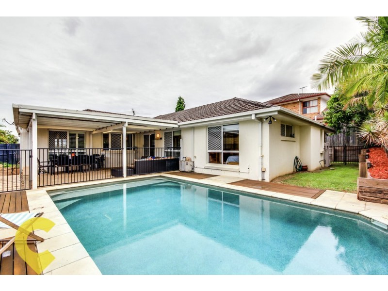 39 Hummingbird Crescent, Wishart QLD 4122