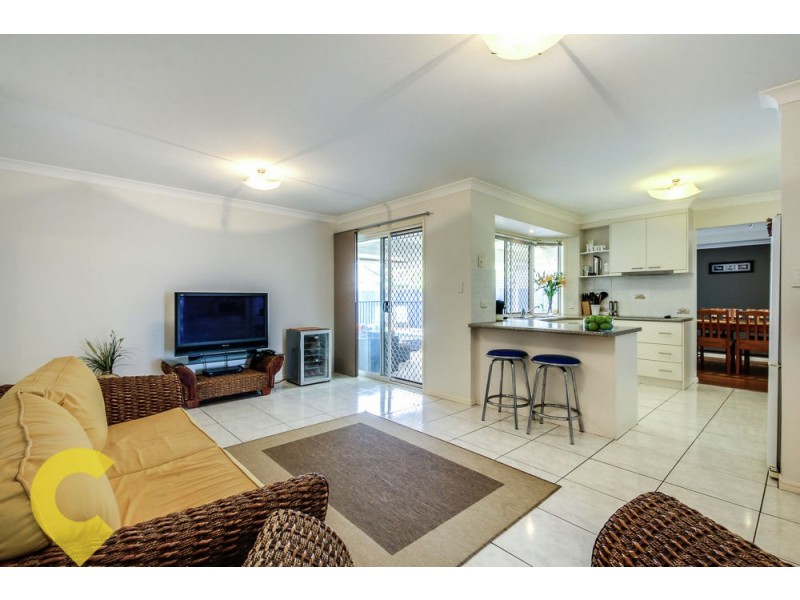 39 Hummingbird Crescent, Wishart QLD 4122