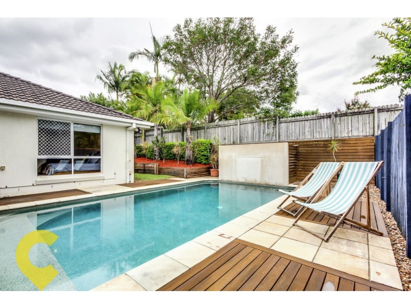 39 Hummingbird Crescent, Wishart QLD 4122