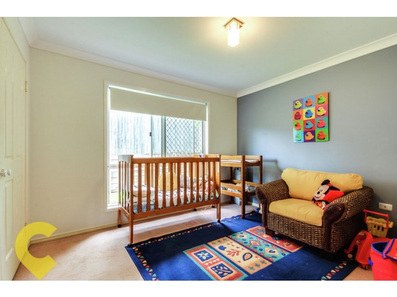 39 Hummingbird Crescent, Wishart QLD 4122