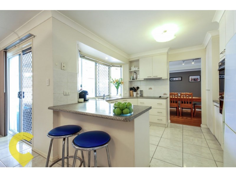 39 Hummingbird Crescent, Wishart QLD 4122