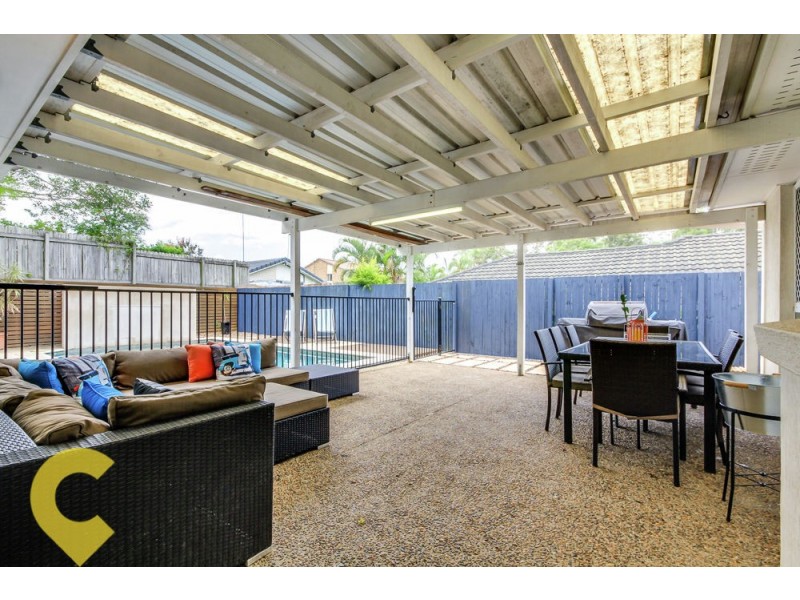 39 Hummingbird Crescent, Wishart QLD 4122