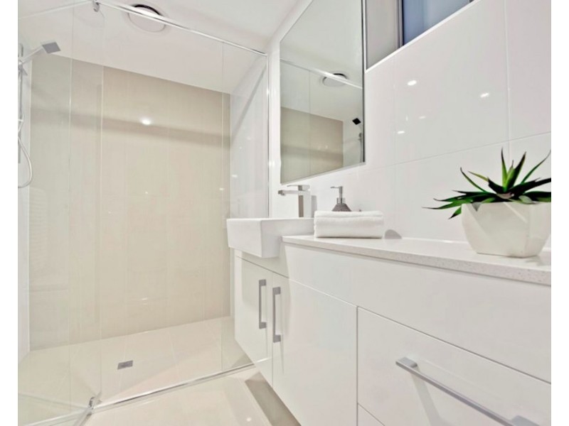 4/56 Nelson Street, Coorparoo QLD 4151