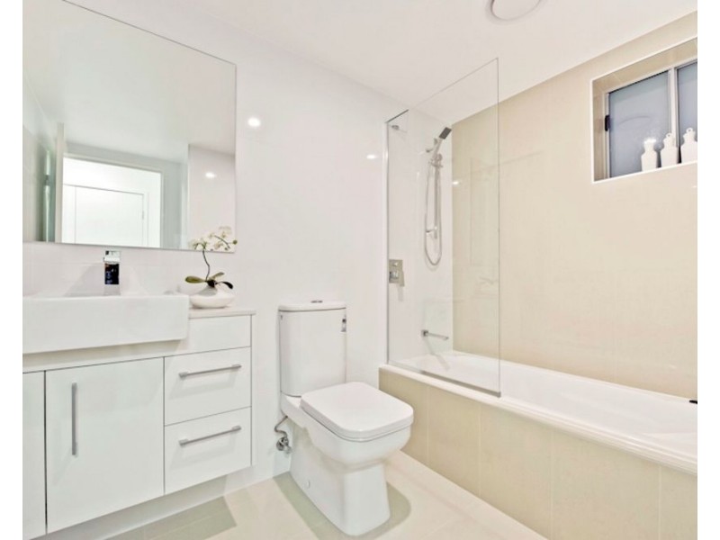 4/56 Nelson Street, Coorparoo QLD 4151