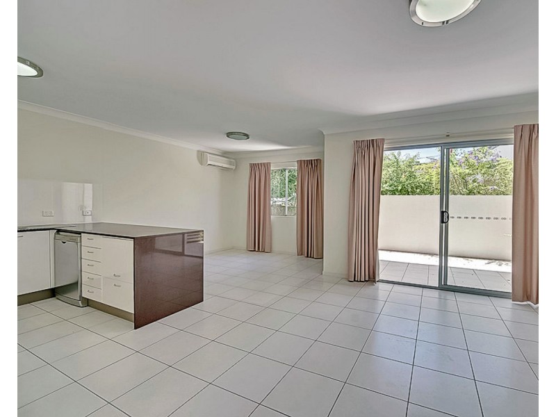 3/69 Denman Street, Greenslopes QLD 4120