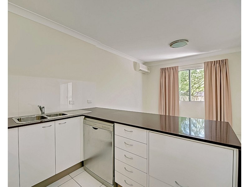 3/69 Denman Street, Greenslopes QLD 4120