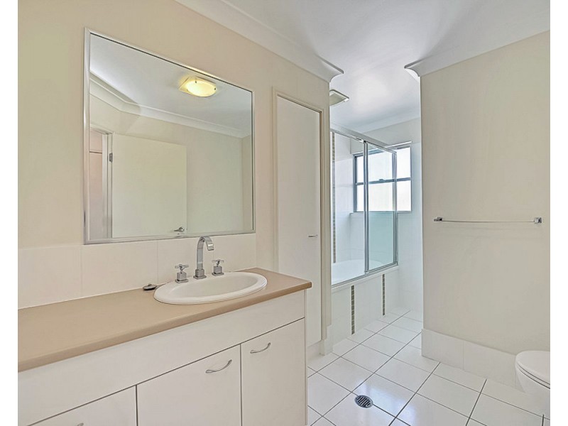 3/69 Denman Street, Greenslopes QLD 4120
