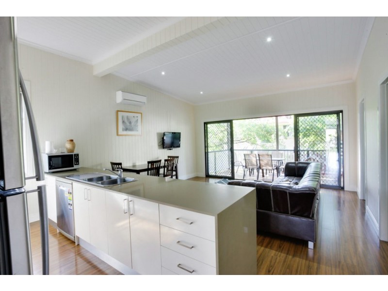 17a Ambleside Street, West End QLD 4101