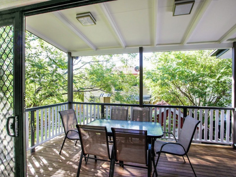 17a Ambleside Street, West End QLD 4101
