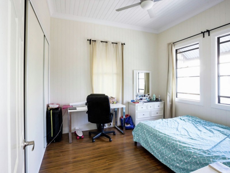 17a Ambleside Street, West End QLD 4101