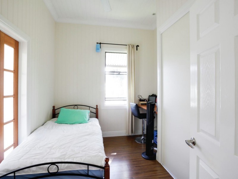 17a Ambleside Street, West End QLD 4101