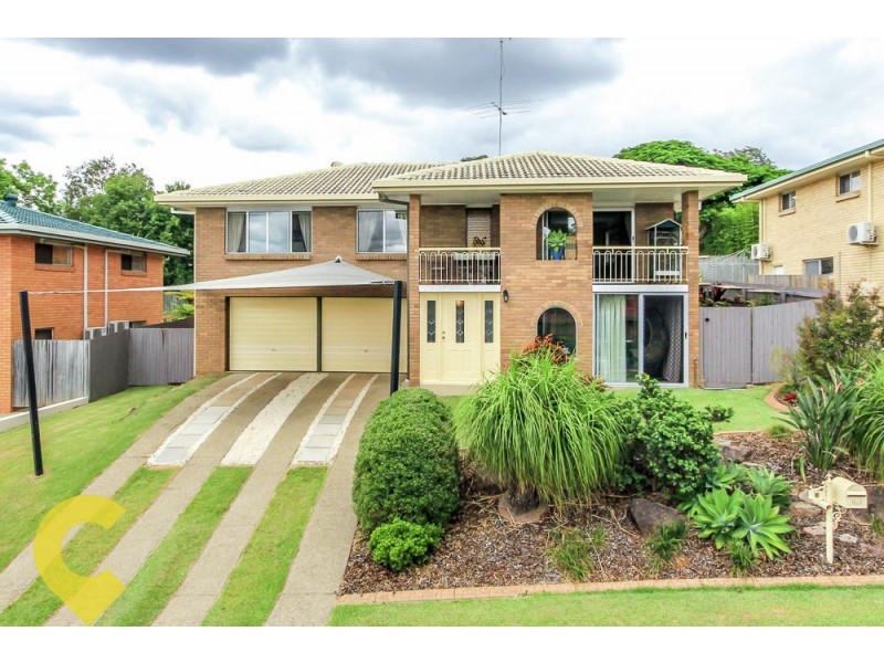 8 Honeysuckle Street, Mansfield QLD 4122