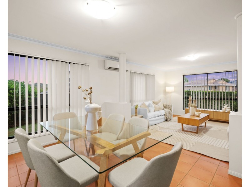 76 Kirra Place, Carindale QLD 4152