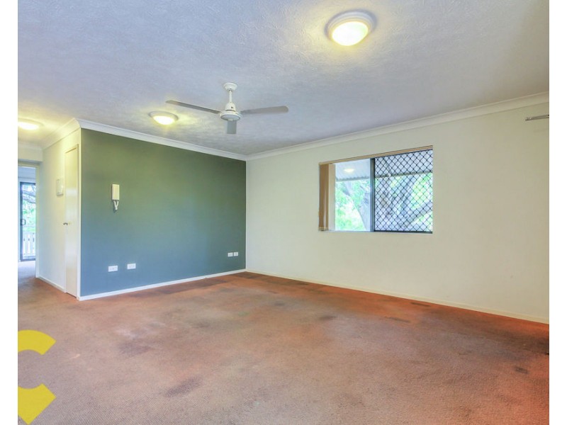 1/65 Park Road, Yeronga QLD 4104