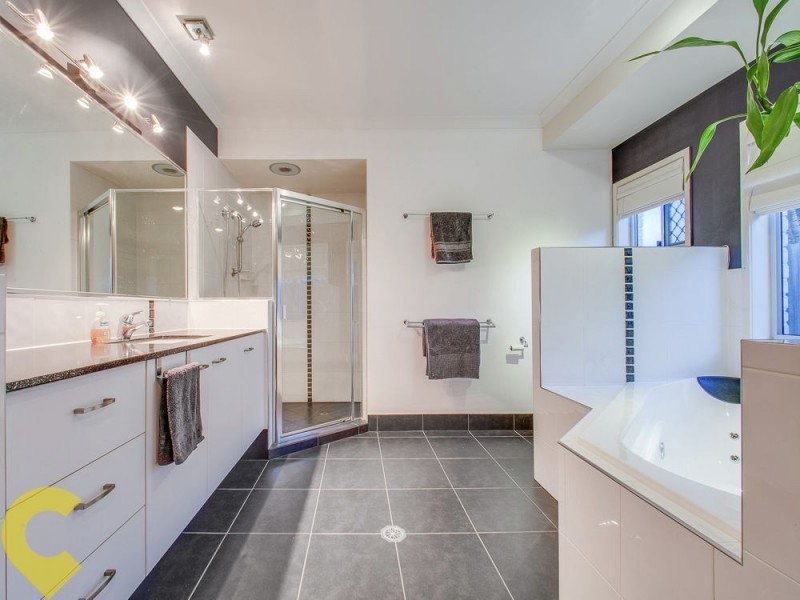 3a Benson Street, Scarborough QLD 4020