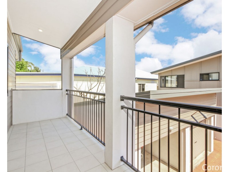 4/32 Earl Street, Greenslopes QLD 4120