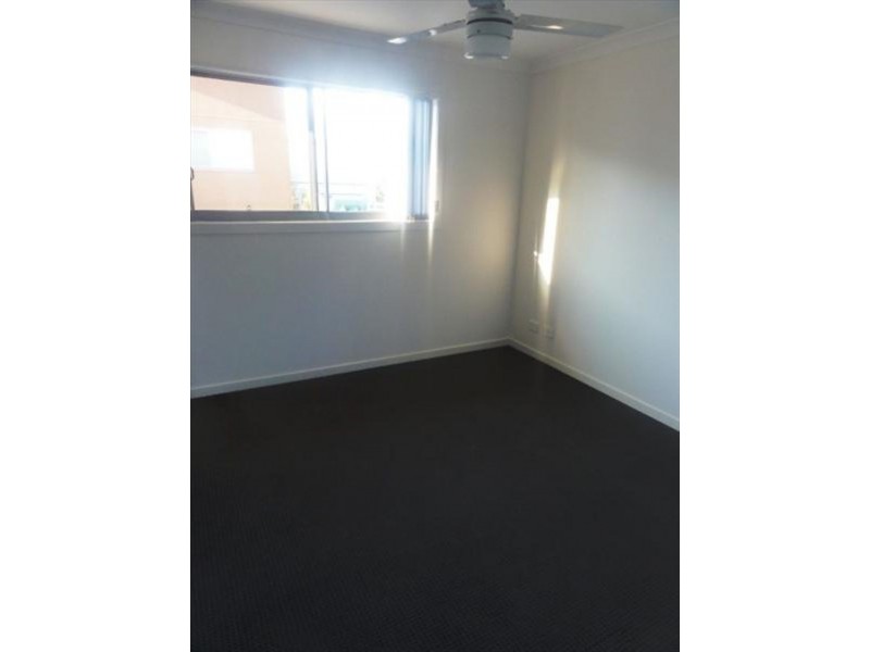 1/50 Booligal Street, Carina QLD 4152