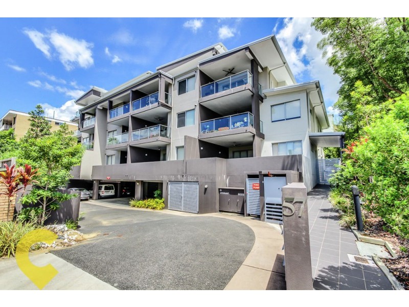 2/57 Gordon Street, Greenslopes QLD 4120