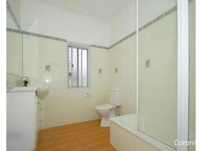 27 Sterculia Ave, Holland Park West QLD 4121