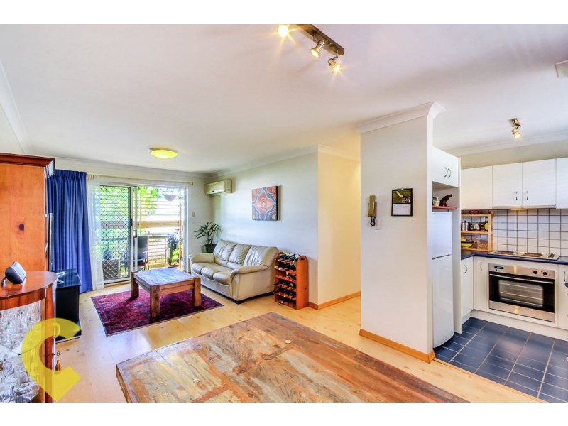 2/22 Princess Street, Fairfield QLD 4103
