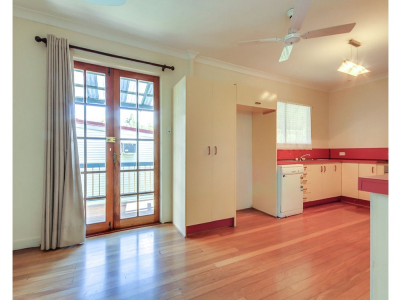 33 Norcombe Street, Carina QLD 4152