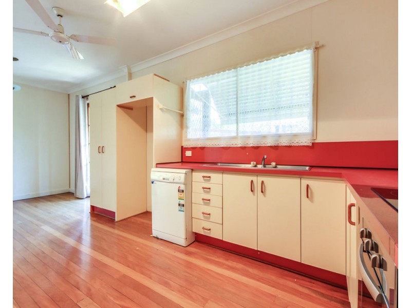 33 Norcombe Street, Carina QLD 4152