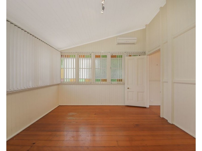 109 Chatsworth Road, Coorparoo QLD 4151