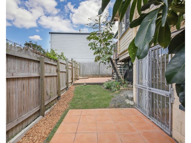 109 Chatsworth Road, Coorparoo QLD 4151