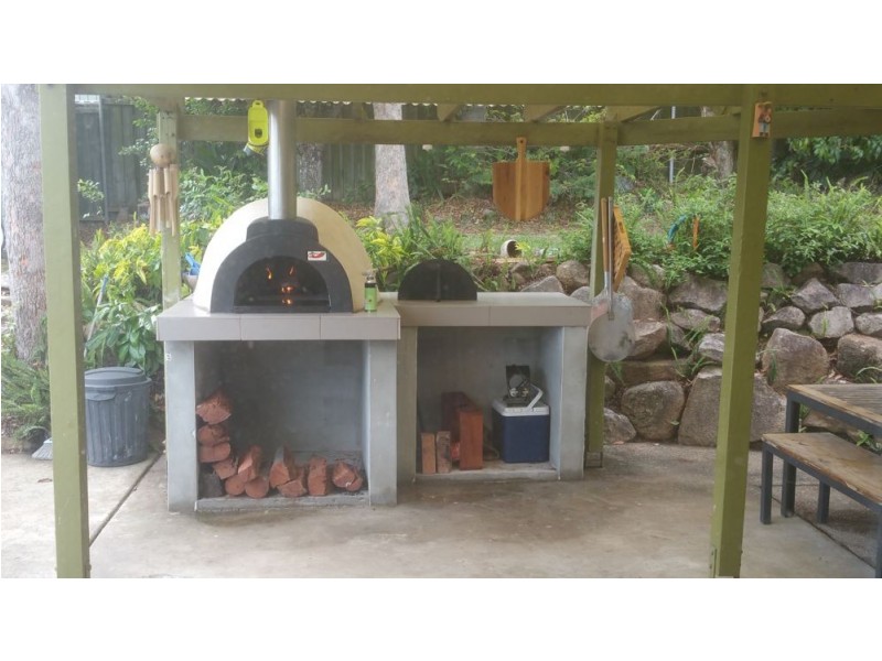 27 Picasso Street, Carina QLD 4152