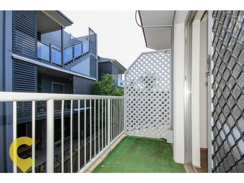 2/666 Kingsford Smith Drive, Hamilton QLD 4007