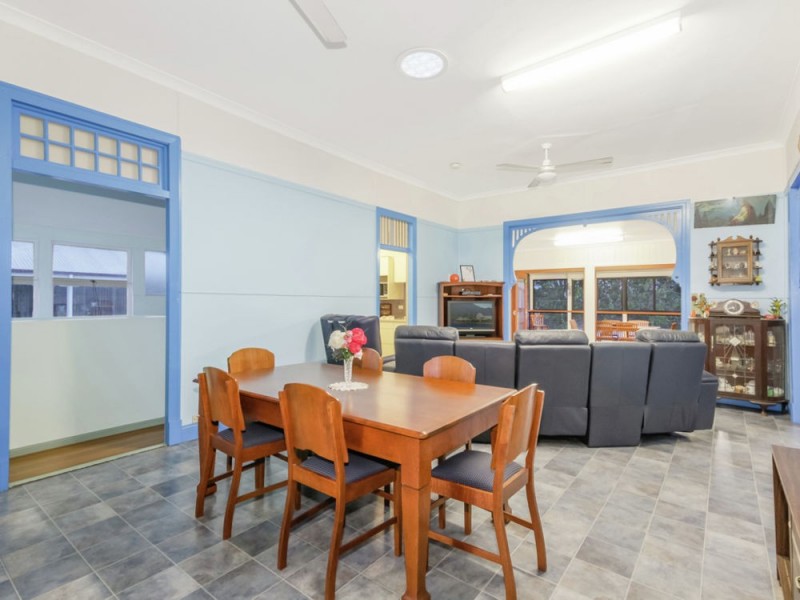 86 Temple Street, Coorparoo QLD 4151