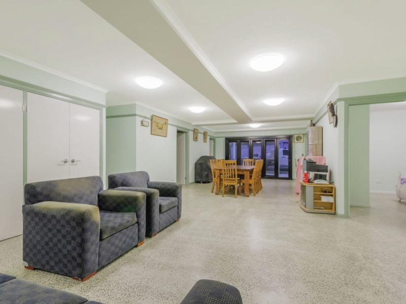 86 Temple Street, Coorparoo QLD 4151