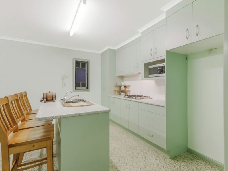 86 Temple Street, Coorparoo QLD 4151