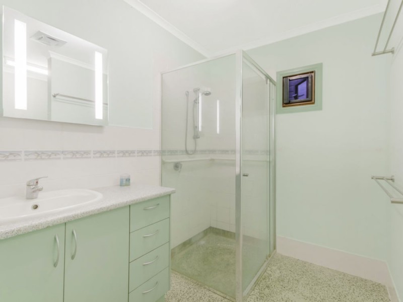 86 Temple Street, Coorparoo QLD 4151