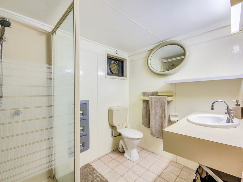 15 St Leonards Street, Coorparoo QLD 4151