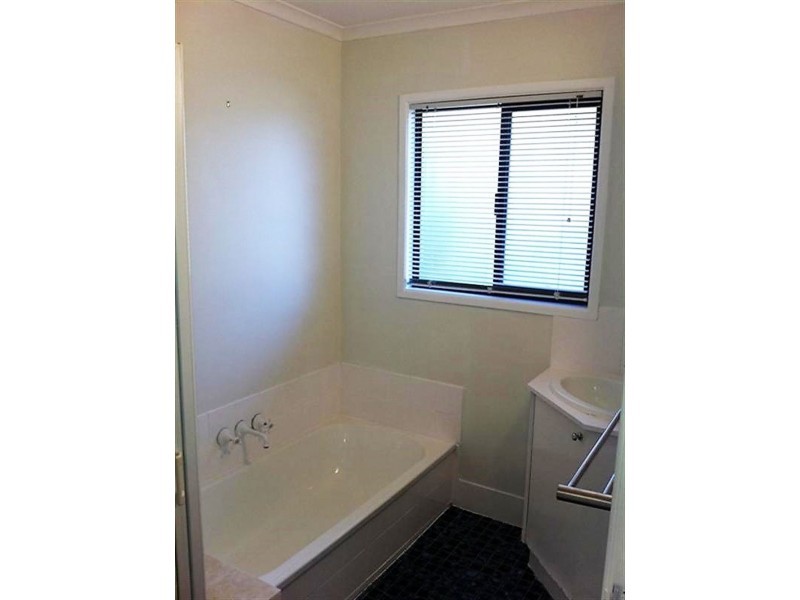 24 Carnival Street, Loganlea QLD 4131