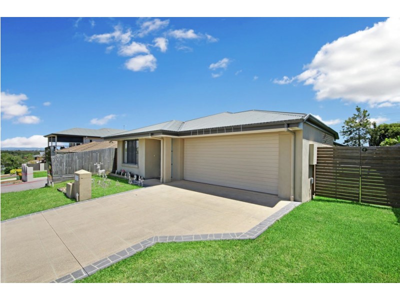 1 Demby Crescent, Wakerley QLD 4154