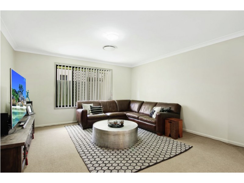 1 Demby Crescent, Wakerley QLD 4154